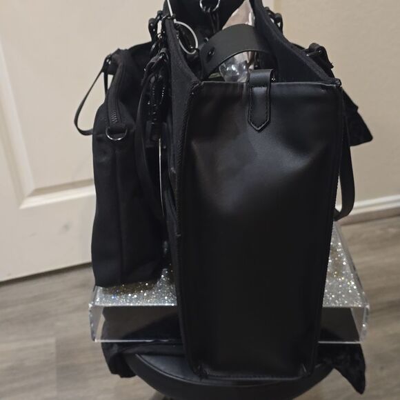 Steve Madden BLivia SM Circle Emblem Logo Candy-Coated Tote Bag- Black - Picture 5 of 11